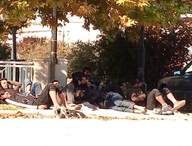 Έβρος: Πέρασαν ανενόχλητοι τα «σύνορα» και κάνουν ηλιοθεραπεία